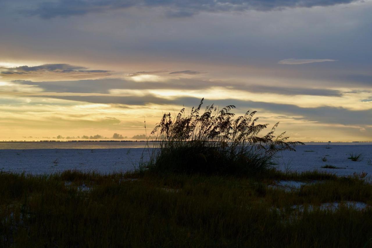 Caribbean Beach Club Fort Myers Beach Eksteriør billede